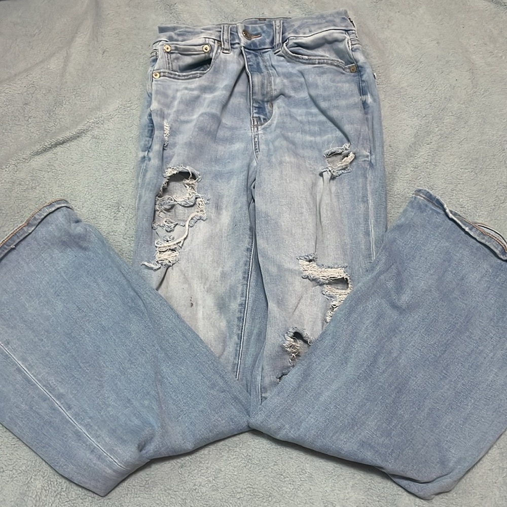 American Eagle High Rise Flared Ripped Jeans